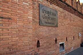 Z's Hostel at Tha Phae Gate