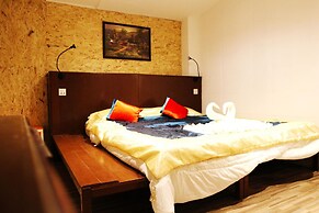 Z's Hostel at Tha Phae Gate