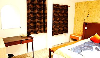 Z's Hostel at Tha Phae Gate