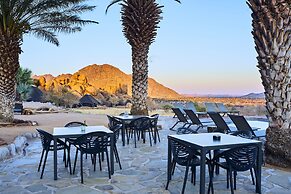 Ai Aiba - The Rockpainting Lodge