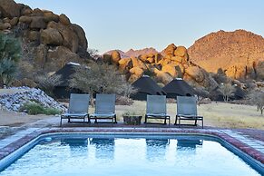 Ai Aiba - The Rockpainting Lodge