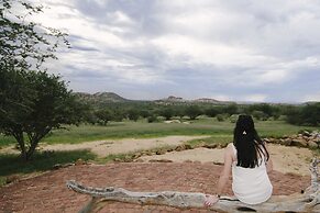 Ai Aiba - The Rockpainting Lodge