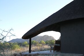 Ai Aiba - The Rockpainting Lodge