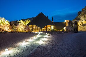 Ai Aiba - The Rockpainting Lodge