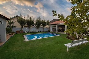 Angelica Guest House