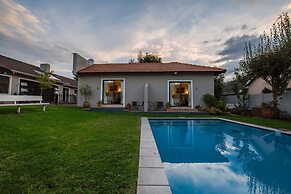 Angelica Guest House