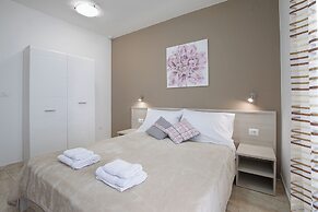 Villa Nina Apartments