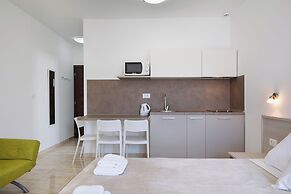 Villa Nina Apartments