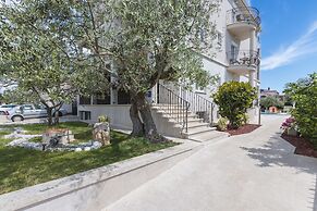 Villa Nina Apartments