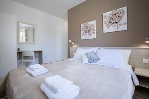 Villa Nina Apartments