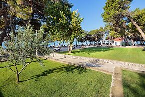 Hotel Villa Arausana & Antonina