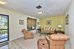 Avanti Vacation Rental, Relaxing 3-BR Retreat with Private Pool Minute