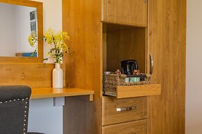 The Stratford Park Hotel & Golf Club