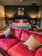 The Stratford Park Hotel & Golf Club