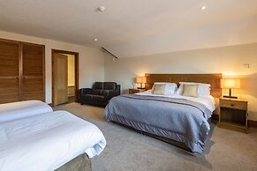 The Stratford Park Hotel & Golf Club