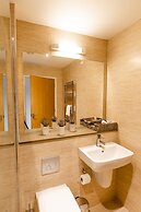 The Stratford Park Hotel & Golf Club