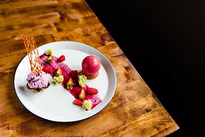 The Stratford Park Hotel & Golf Club