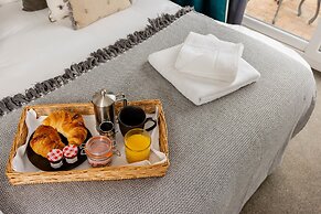 The Stratford Park Hotel & Golf Club