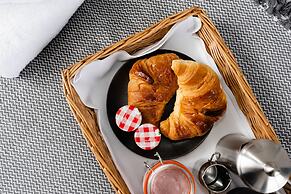 The Stratford Park Hotel & Golf Club