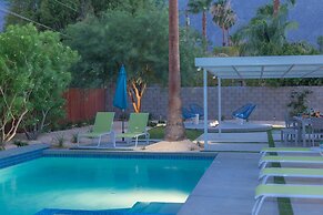 Club Retro in the Sun