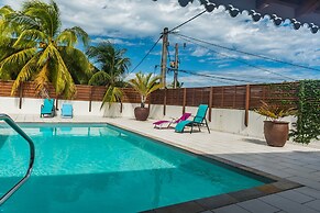 Makare Lagoon Club