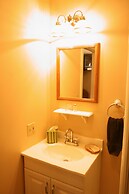 Monroe Street Suites