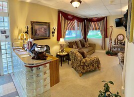 Monroe Street Suites