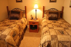 Monroe Street Suites