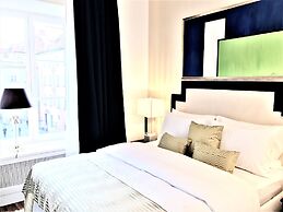 MONDRIAN Luxury Suites & Apartments Old Town Market Square