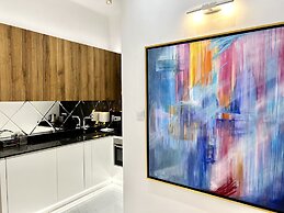 MONDRIAN Luxury Suites & Apartments Old Town Market Square