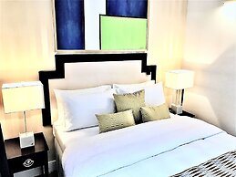 MONDRIAN Luxury Suites & Apartments Old Town Market Square