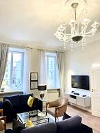 MONDRIAN Luxury Suites & Apartments Old Town Market Square