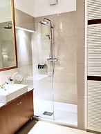 MONDRIAN Luxury Suites & Apartments Old Town Market Square