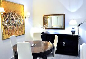 MONDRIAN Luxury Suites & Apartments Old Town Market Square