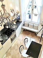 MONDRIAN Luxury Suites & Apartments Old Town Market Square