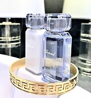 MONDRIAN Luxury Suites & Apartments Old Town Market Square