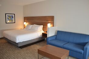 Holiday Inn Express & Suites Charlotte NE - University Area, an IHG Ho