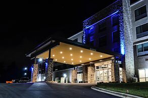 Holiday Inn Express & Suites Charlotte NE - University Area by IHG