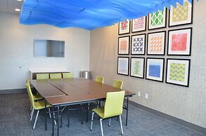 Holiday Inn Express & Suites Charlotte NE - University Area by IHG