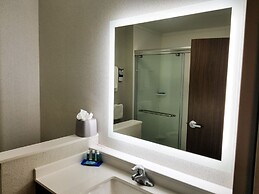 Holiday Inn Express & Suites Charlotte NE - University Area by IHG