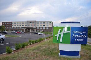 Holiday Inn Express & Suites Charlotte NE - University Area by IHG