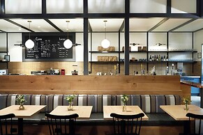 The Stella Hotel, Autograph Collection