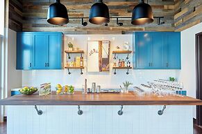 The Stella Hotel, Autograph Collection