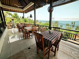 Warung Ary & Home Stay