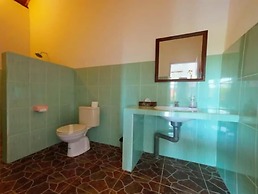 Warung Ary & Home Stay