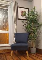 Perfect City Center Location, Parking, 4 Beds