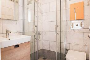 Daphnis Hotel