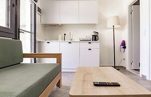 Daphnis Hotel
