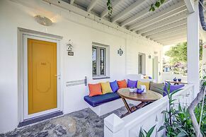 Kefi Beach and Suites