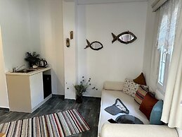 Kefi Beach and Suites